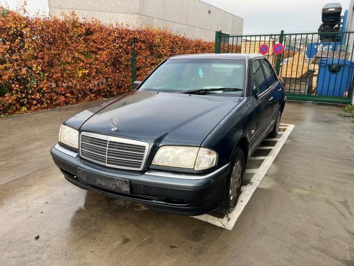 Mercedes C-Klasse V1096