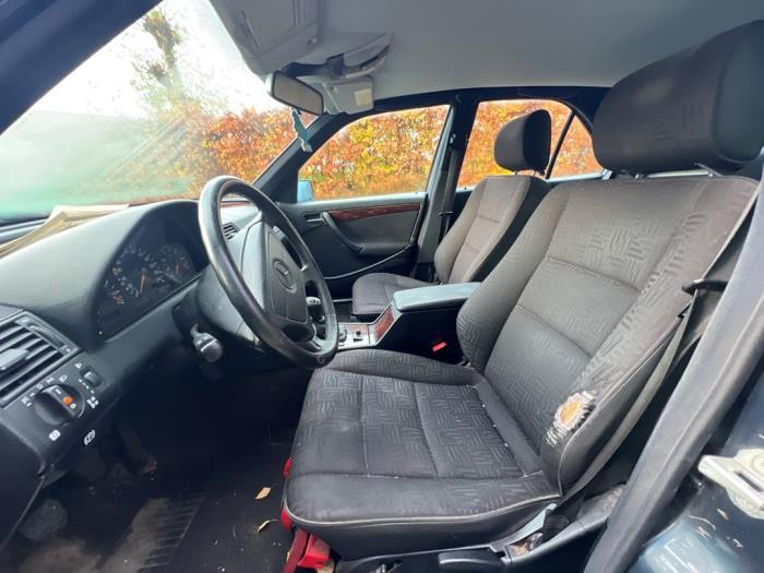 Mercedes C-Klasse V1096