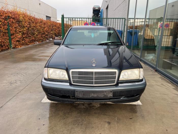 Mercedes C-Klasse V1096