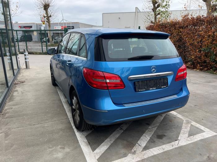 Mercedes B-Klasse V1099