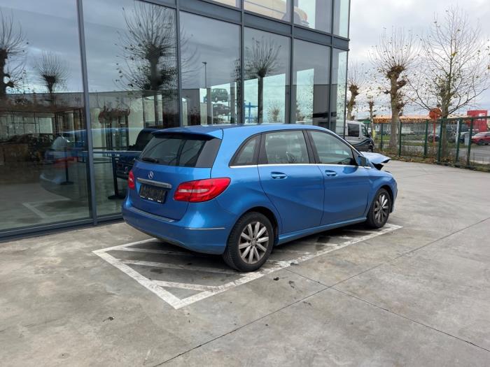 Mercedes B-Klasse V1099