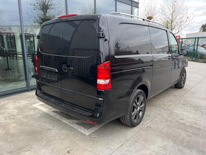 Mercedes Vito V1103