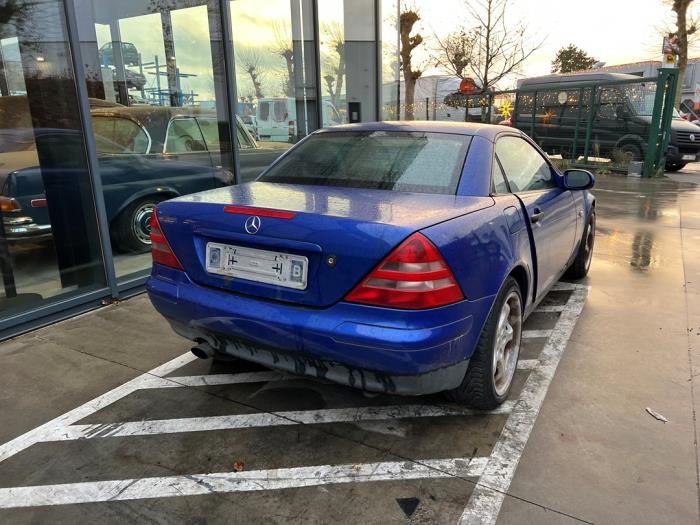 Mercedes SLK 2.0 200 16V Sloopvoertuig (1997, Blauw)