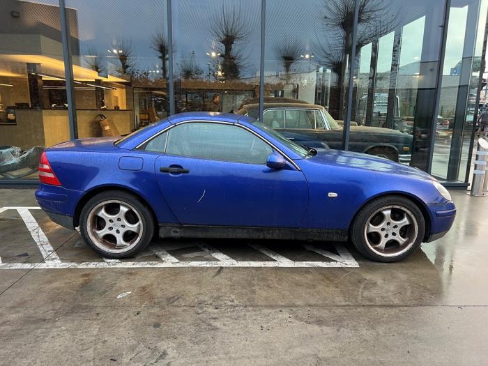 Mercedes SLK 2.0 200 16V Sloopvoertuig (1997, Blauw)