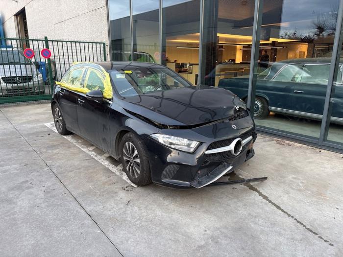 Mercedes A-Klasse V1106