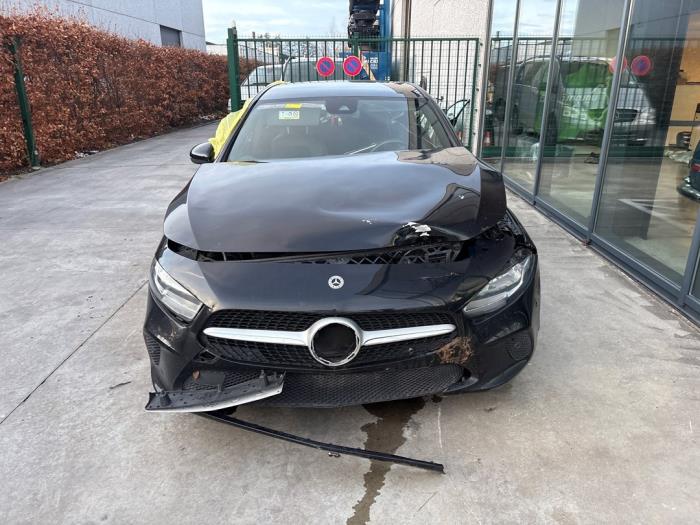 Mercedes A-Klasse V1106