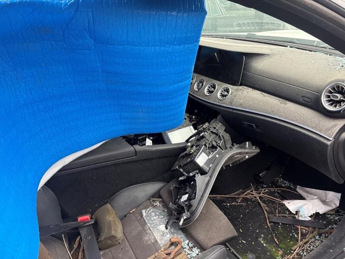 Mercedes E-Klasse V1107