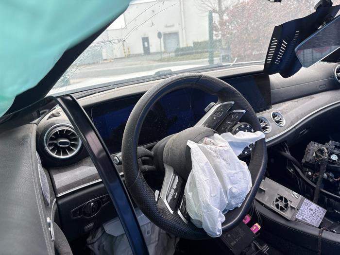 Mercedes E-Klasse V1107