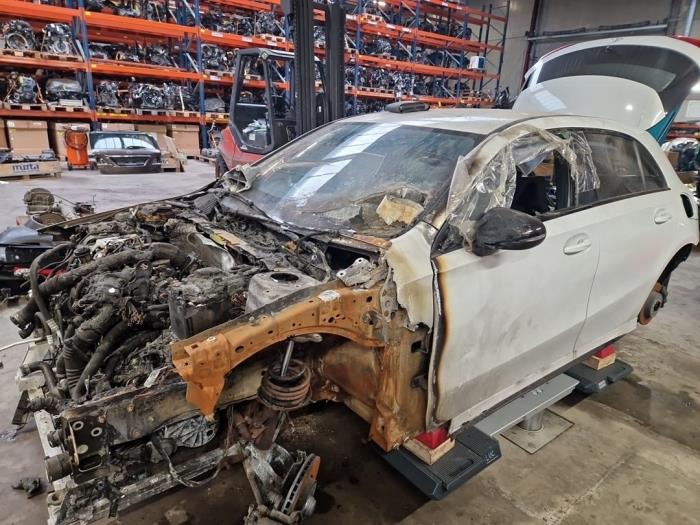 Mercedes A 1.3 A-200 Turbo 16V Sloopvoertuig (2021, Wit)