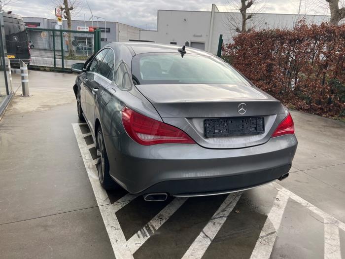 Mercedes CLA 1.6 CLA-200 16V Sloopvoertuig (2013, Aubergine, Zilvergrijs, Grijs)