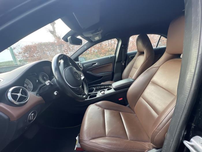 Mercedes A-Klasse V1121