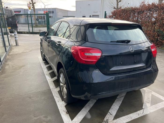 Mercedes A-Klasse V1121