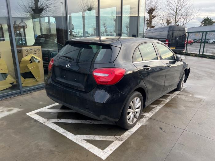 Mercedes A-Klasse V1121