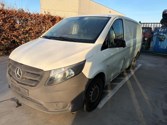 Mercedes Vito V1125