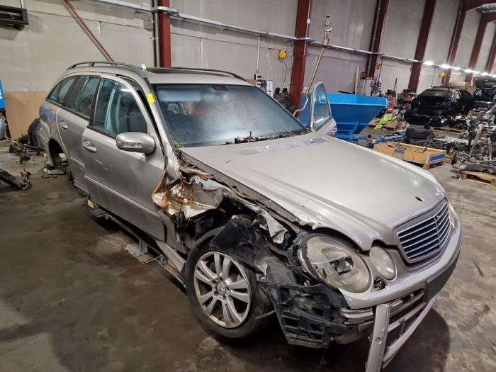 Mercedes E-Klasse V1129