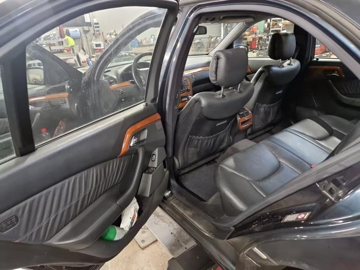 Mercedes S-Klasse V1143