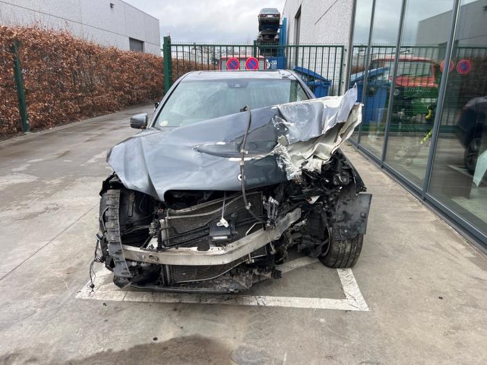 Mercedes E-Klasse V1145