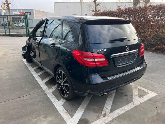 Mercedes B-Klasse V1155