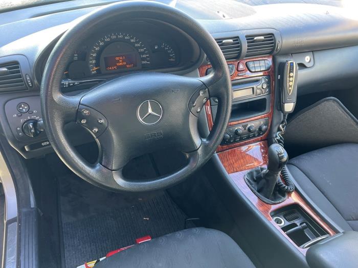 Mercedes C-Klasse V1165