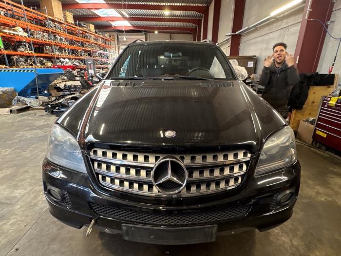 Mercedes ML-Klasse V1168