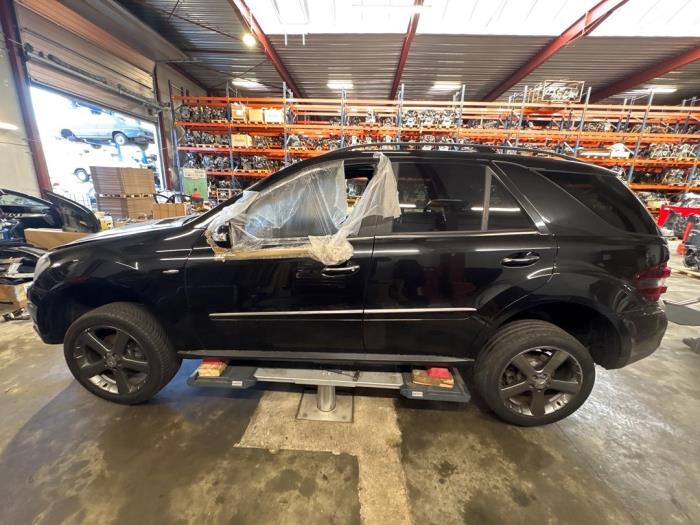 Mercedes ML-Klasse V1168