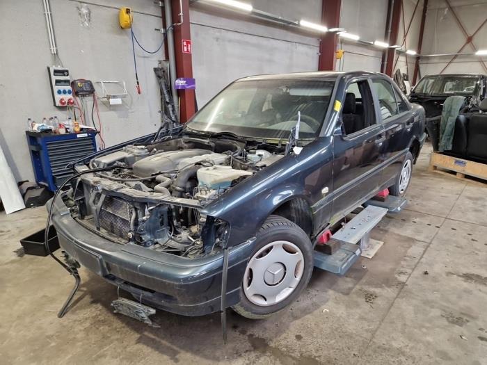 Mercedes C-Klasse V1195