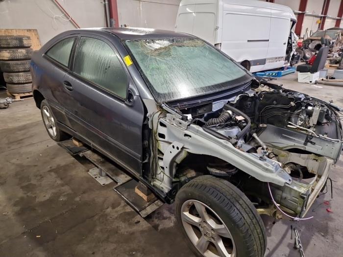 Mercedes C-Klasse V1198