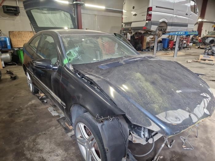 Mercedes C-Klasse V1201