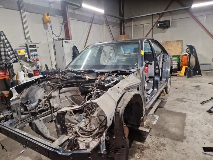 Mercedes E (W210) 2.2 E-220 CDI 16V