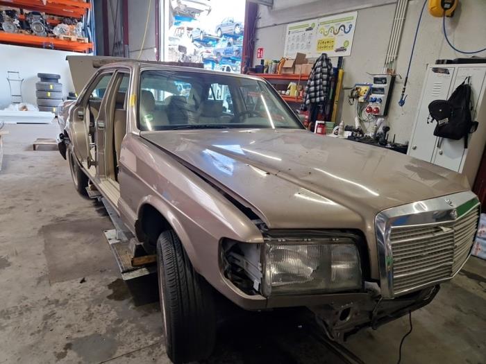 Mercedes 260SE-600SEL V1213