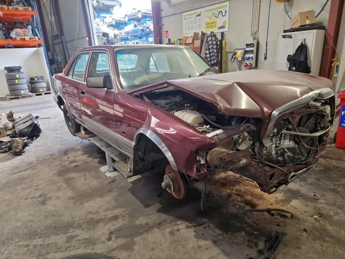 Mercedes 260SE-600SEL V1220