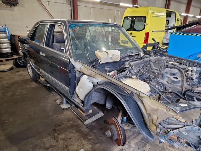 Mercedes 260SE-600SEL V1224