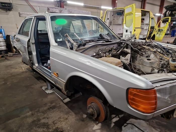 Mercedes S-Klasse V1225