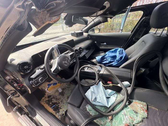 Mercedes A-Klasse V1233