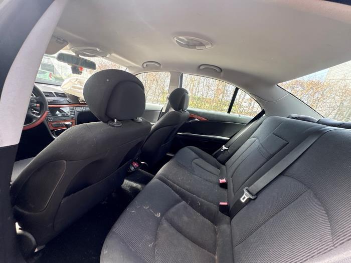 Mercedes E-Klasse V1234