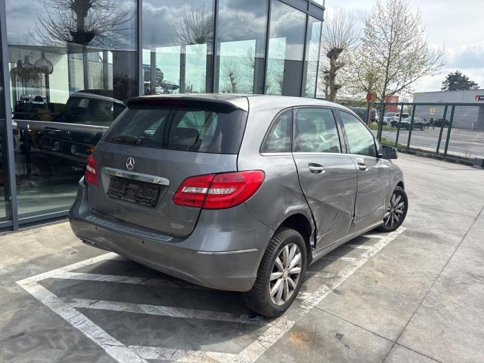 Mercedes B-Klasse V1235