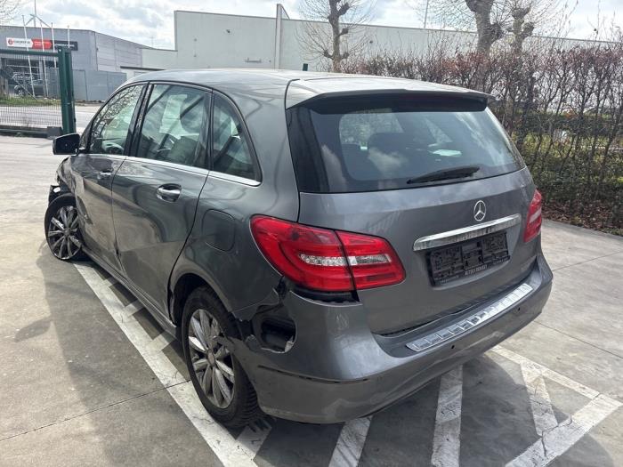 Mercedes B-Klasse V1235