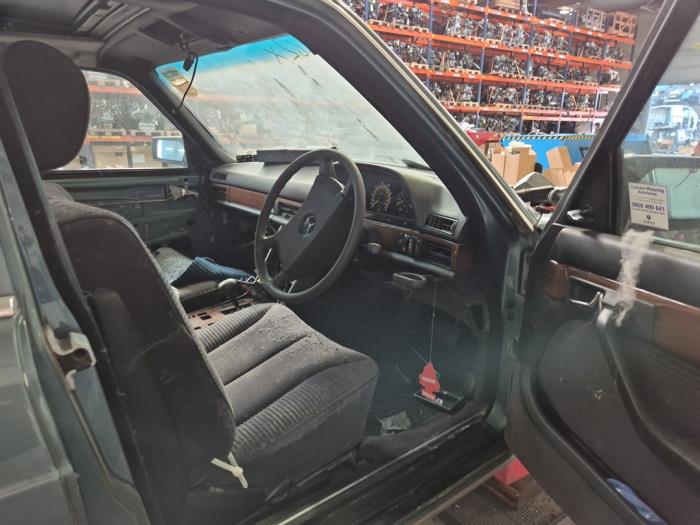 Mercedes 260SE-600SEL V1241