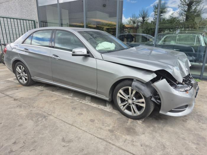 Mercedes E-Klasse V1244