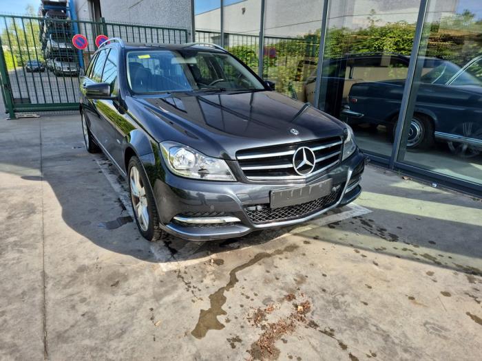 Mercedes C-Klasse V1252