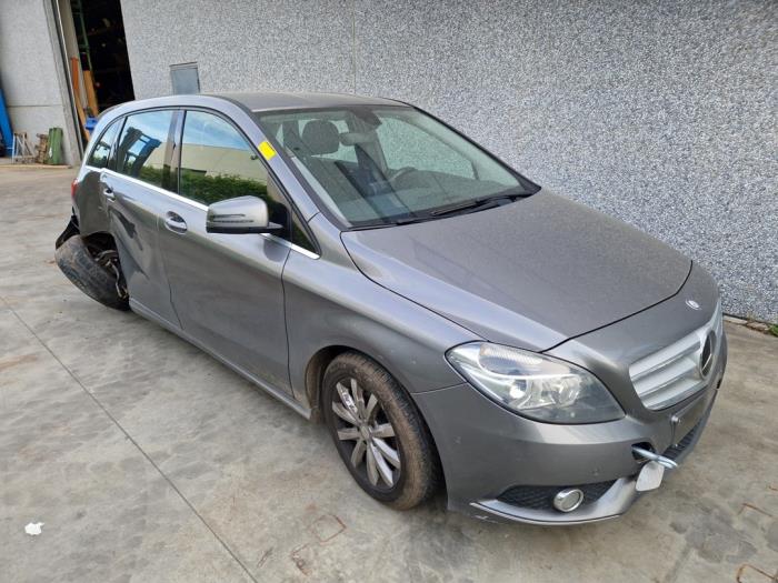 Mercedes B-Klasse V1253