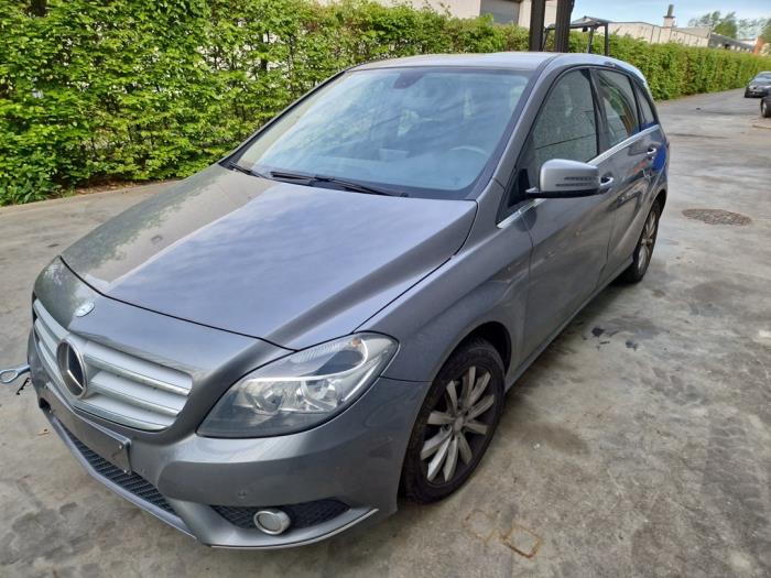 Mercedes B-Klasse V1253