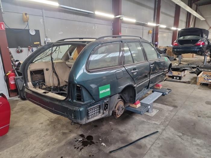 Mercedes C-Klasse V1263
