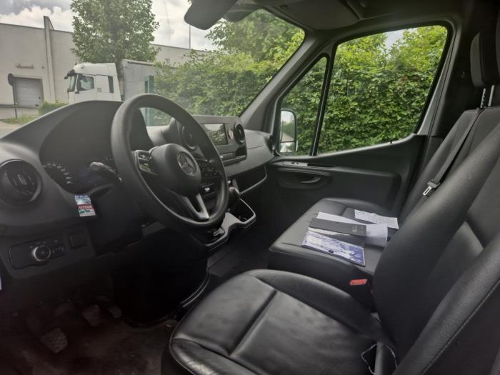 Mercedes Sprinter V1271