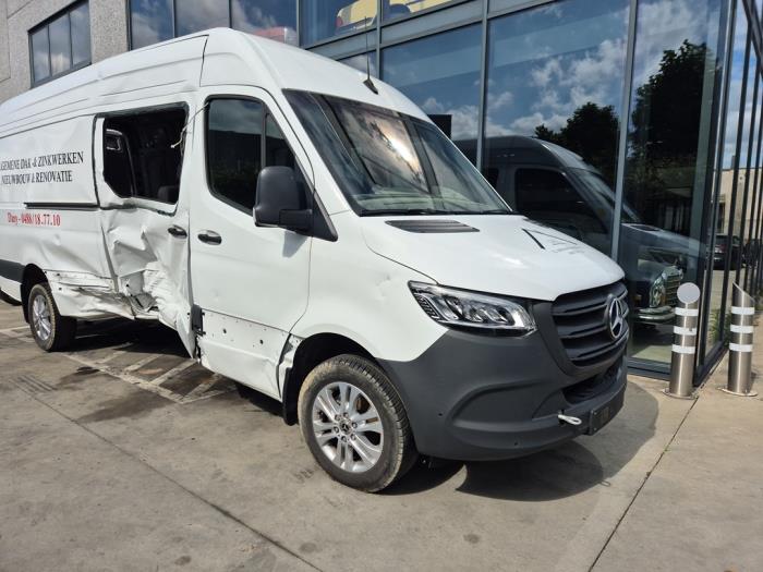 Mercedes Sprinter 3 317 CDI 2.0 D RWD
