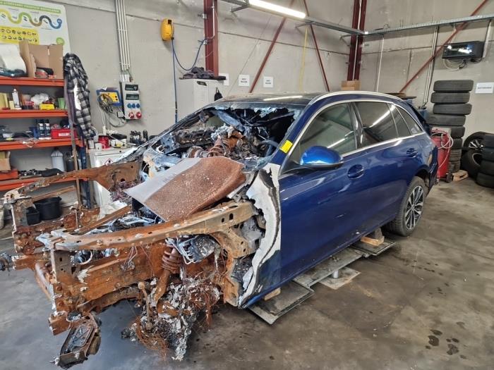 Mercedes C-Klasse V1317