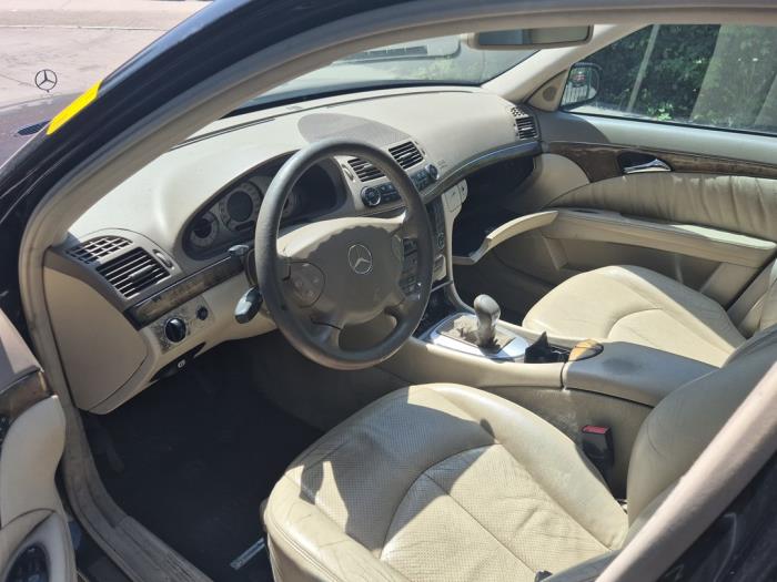 Mercedes E-Klasse V1322