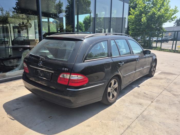 Mercedes E-Klasse V1322