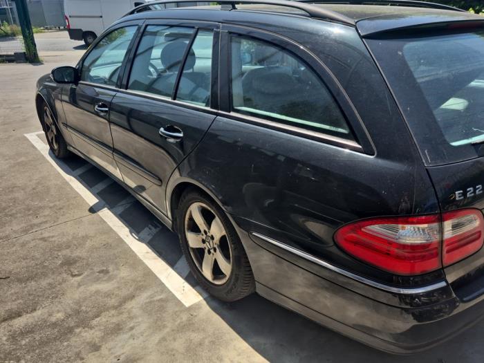 Mercedes E-Klasse V1322