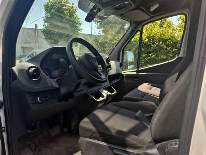 Mercedes Sprinter V1330